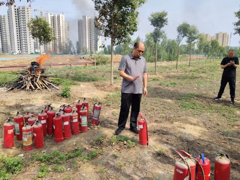 41b706f35b764389aedb1d734ad59b8