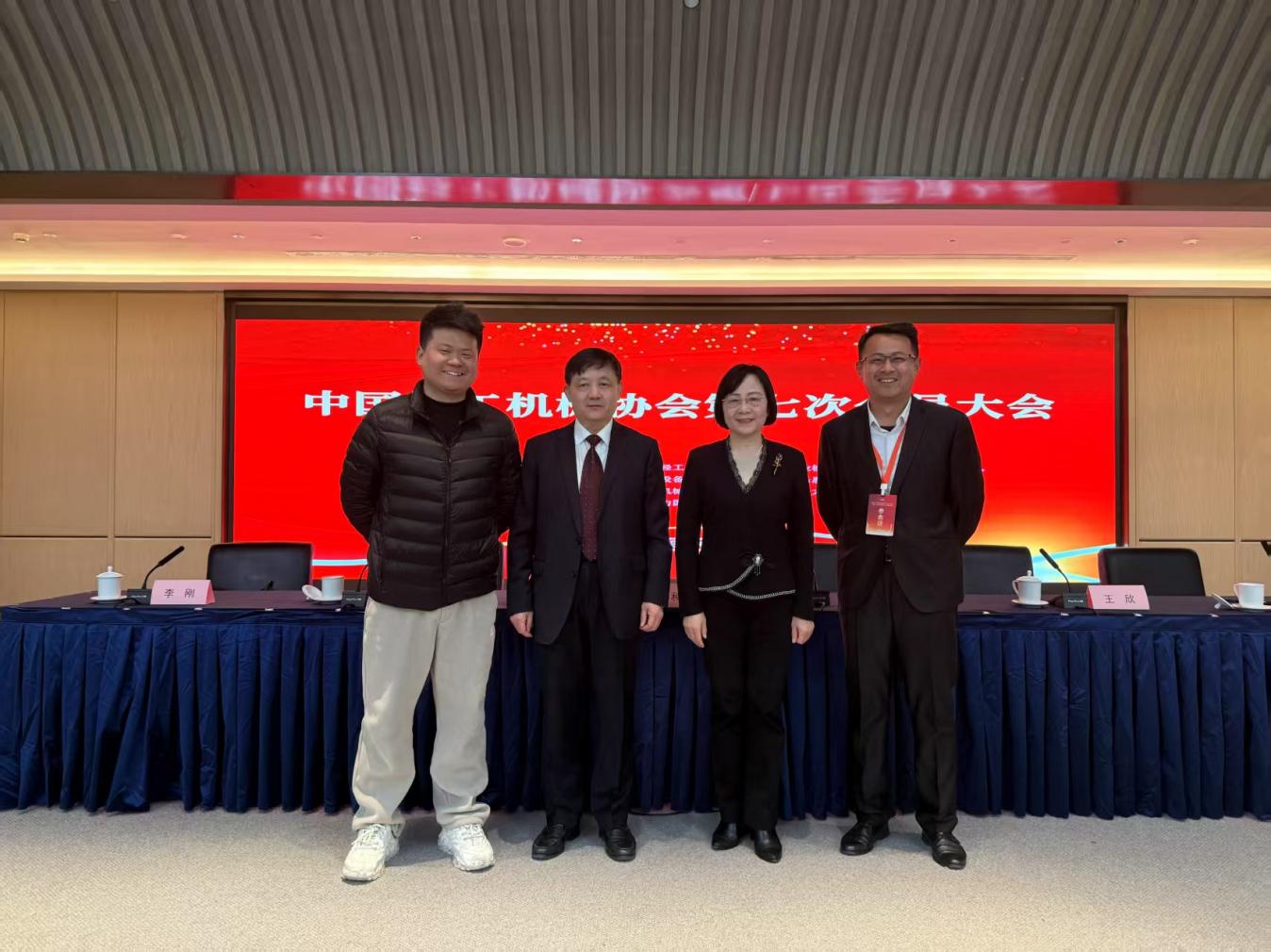 3af4126747b028f79f8c469a84bc876